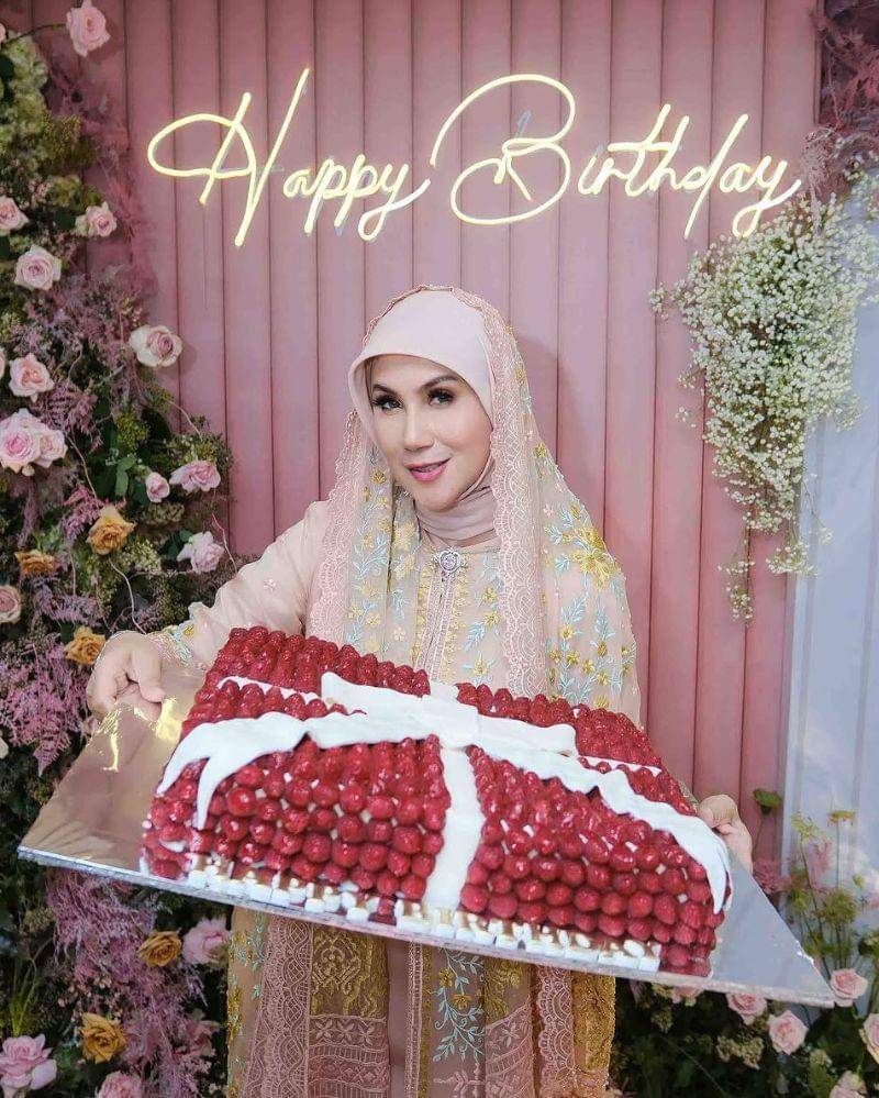 Instagram.com/marinizumarnisreal